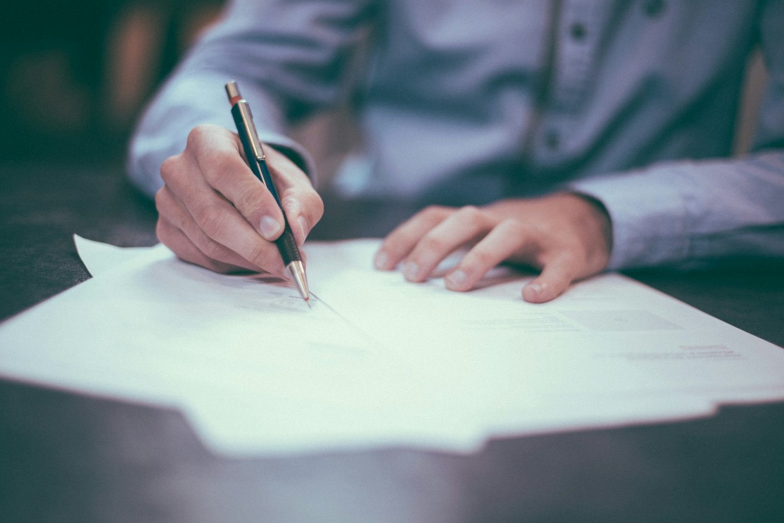 Documentos para procesos civiles y contratos